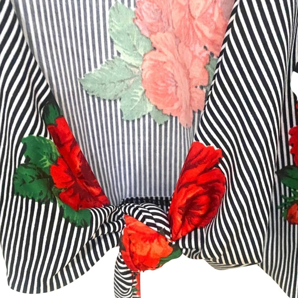 Roses Cropped Cardigan - Picture 3 of 4